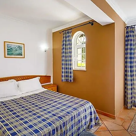 Privada De 7 Quartos,piscina Aquecida,a/c 3* Αλμπουφέιρα