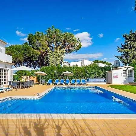 Privada De 7 Quartos,piscina Aquecida,a/c 3*
