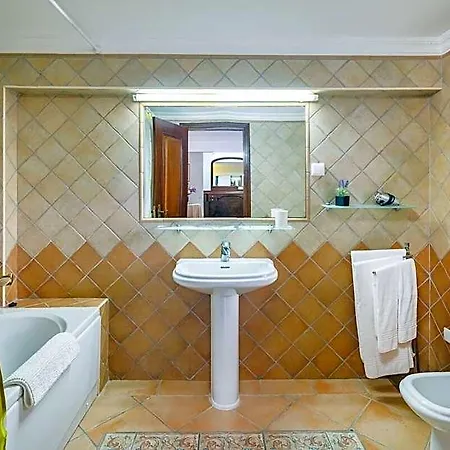 Ξενοδοχείο Privada De 7 Quartos,piscina Aquecida,a/c